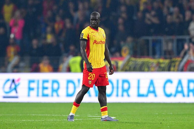 Malang Sarr : Vers une première convocation historique chez les Lions de la Téranga