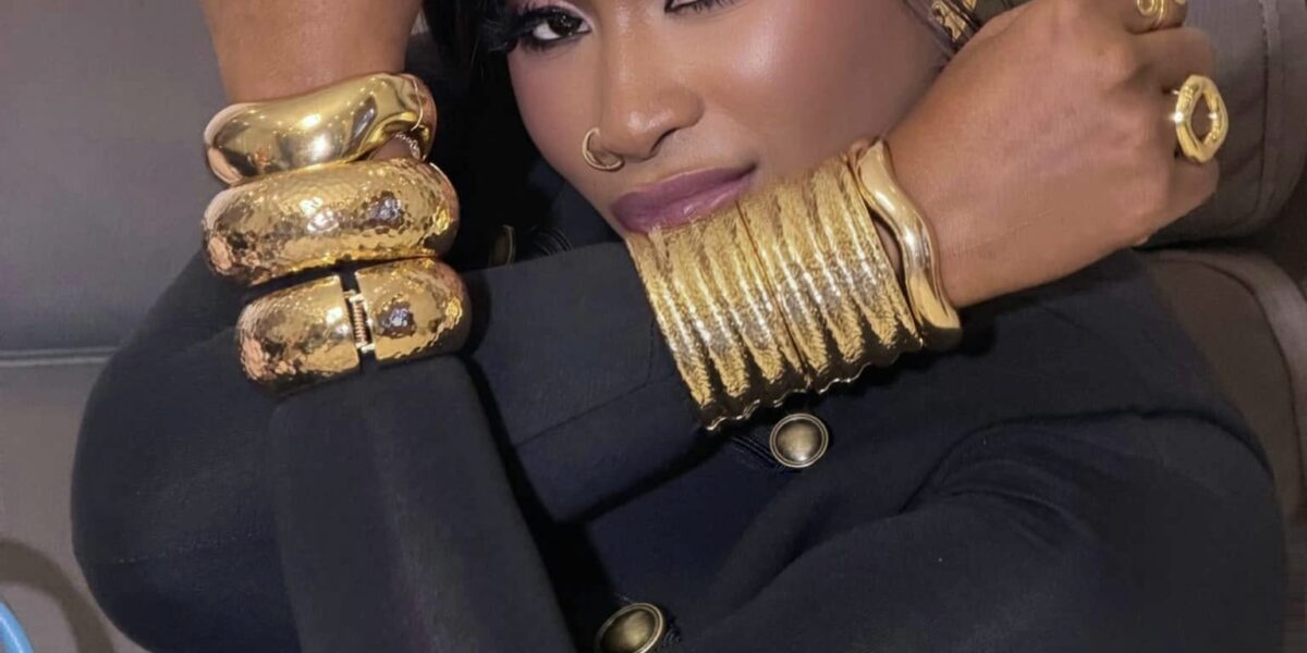 Photos 🔥 – Divorce, clash… Mariam Ba Lagaré revient plus forte et reprend tout !