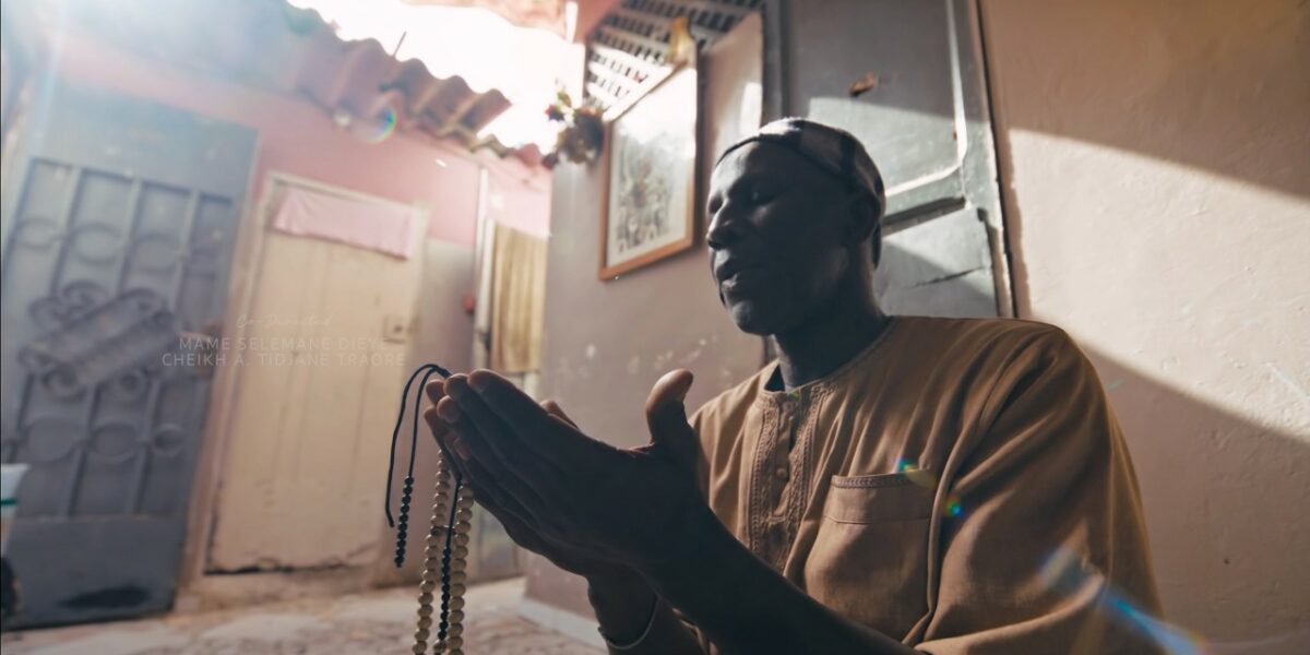 DIP DOUNDOU GUISS – GUDDI YI ÑU TOLLOU